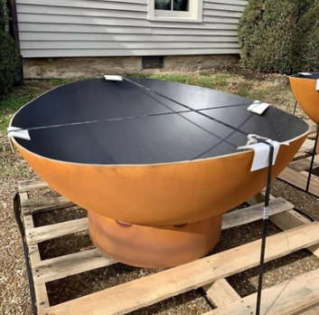 36 Zoll Stahlfeuer-Schüssel Manta-Ray Rustic Wood Burning Hemispheres Corten im Freien