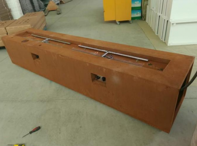 Rechteck verstecktes Stahlgas-Feuer Pit Table For Backyard LP-Behälter Corten