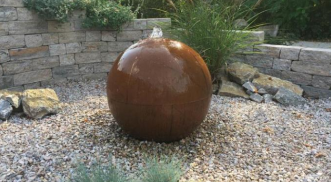 Kundengebundener Außendekorations-Bereich formte Rusty Corten Steel Water Feature