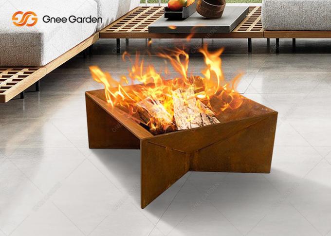 Hölzernes brennendes Stahlfeuer im Freien Pit Charcoal Bbq Grills Corten