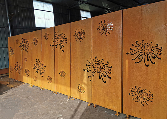 3mm Chrysanthemen-Muster-Metallgarten verziert Corten, das Stahllaser Platten schnitt