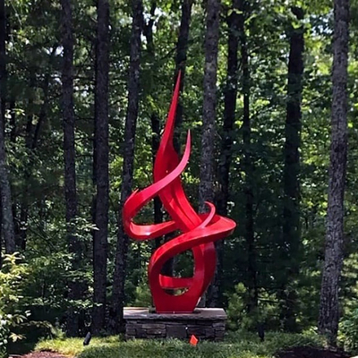 Gnee-Garten, der Dekorations-rote Metallskulptur landschaftlich gestaltet, fertigte besonders an