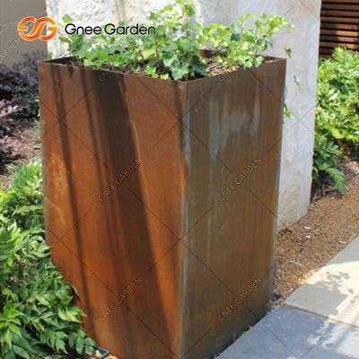 Fertigten Stahlblumen-Töpfe großer Quadrat-Metallpflanzer im Freien Corten besonders an