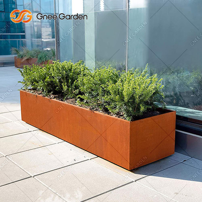 Fertigten Stahlblumen-Töpfe großer Quadrat-Metallpflanzer im Freien Corten besonders an