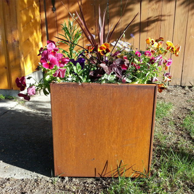 890*720*440mm große Metallpflanzer Corten-Blumen-Topfwetterbeständigkeit im Freien