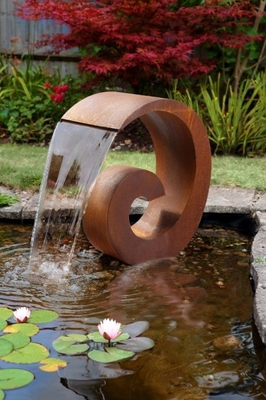 WASSER-Brunnen-Garten-Verzierung Metallwasser-Eigenschaft im Freien Corten Stahl