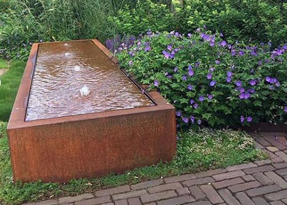 GARTEN-Brunnen-Wasser-Eigenschaft Corten Stahlfür Dekor im Freien