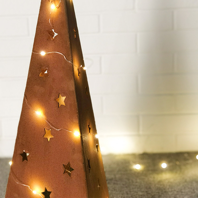 500mm Weihnachtsmetallgarten verziert Corten-Garten-Verzierungen mit LED
