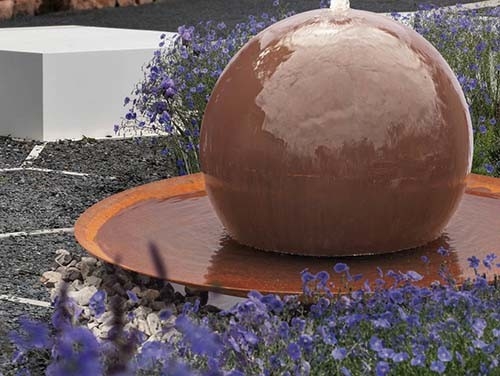 Rusty Corten Steel Garden Fountain-Ball-im Freien geformter Wasserfall