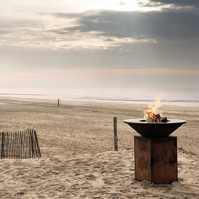 Das Holz, das brennt, das Stahlc$kochen verwitternd im Freien, grillt 100cm für Grill