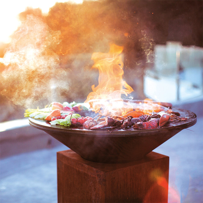 Das Holz, das brennt, das Stahlc$kochen verwitternd im Freien, grillt 100cm für Grill