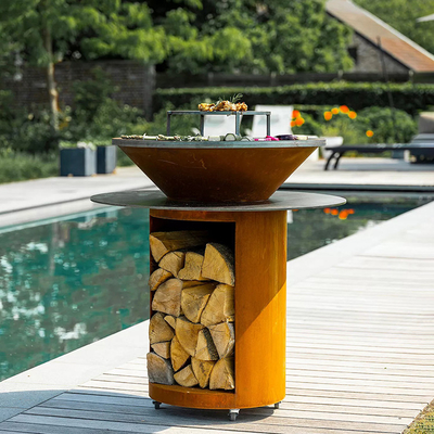 Grill aus Metall für den Garten aus Cortenstahl für den Außenbereich, vorrostet