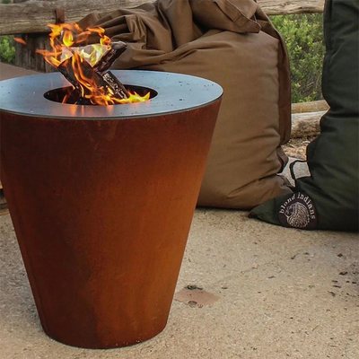 Patio-Küche im Freien, die Cortenstahl-Holzkohle-Grill-Grill-Gewohnheit kocht