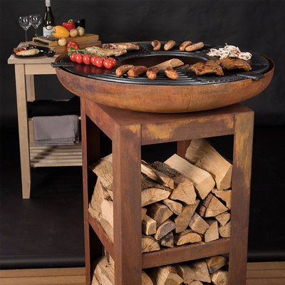 Modernes Stahlgrill-Holz im Freien brennender kampierender GRILL Grill Küche Corten