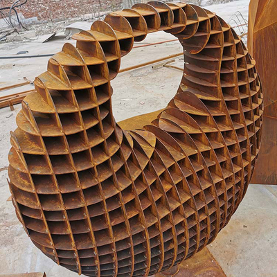 Gestaltet großer Metallstahlgarten Corten mit dreidimensionaler Kugel-Form