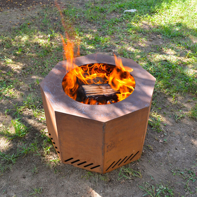 Kampierendes Heater Wood Burning Corten Steel-Runden-Feuer Pit In Outdoor Living Space
