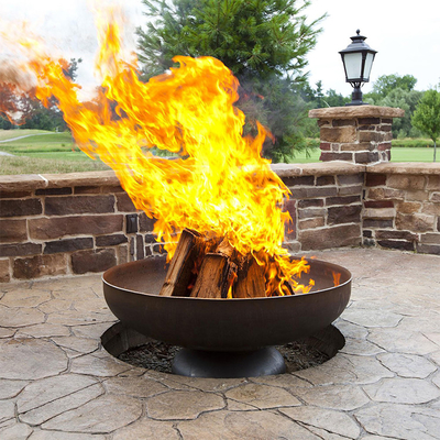 Rustikales rundes Messingarbeiter-Holz, das Stahlfeuer Pit For Outdoor Backyard Corten brennt
