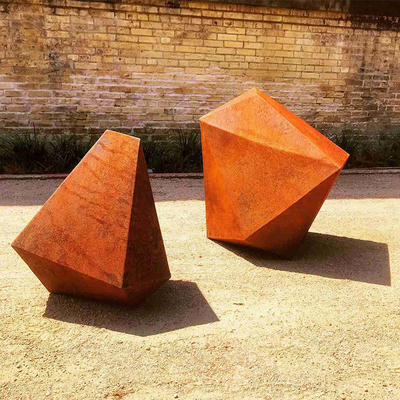 Zusammenfassung unregelmäßige geometrische skulptur-Metallyard-Statuen Corten Stahl