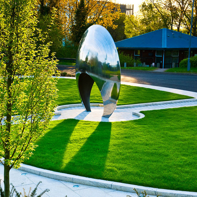 Moongate-Edelstahl-Skulptur spiegelte Garten-Skulptur CER Standard wider