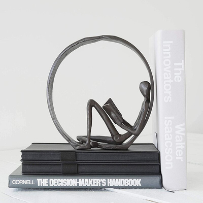 7 Zoll umkreiste dekorative Skulpturen und Figürchen Leser-Outdoor Metal Sculptures