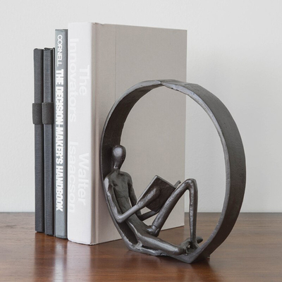 7 Zoll umkreiste dekorative Skulpturen und Figürchen Leser-Outdoor Metal Sculptures