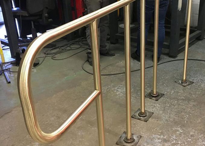 Möbel im Freien für städtischen Bau - Metallhandlauf