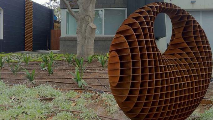 Stahlskulptur großer Landschaftsverzierungs-berühmter neuer Entwurf Corten mit dreidimensionaler Kugel-Form